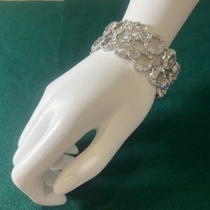 Sample pristine condition bracelet rhodium plated+ Swarovski Crystal inlay NWT